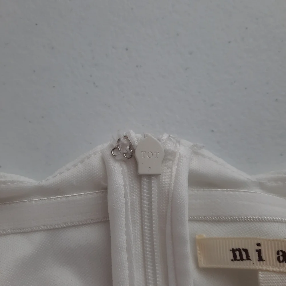 Miami White Off-the-Shoulder Short Sleeve Fit & Flare Mini Dress size Small - Picture 12 of 12